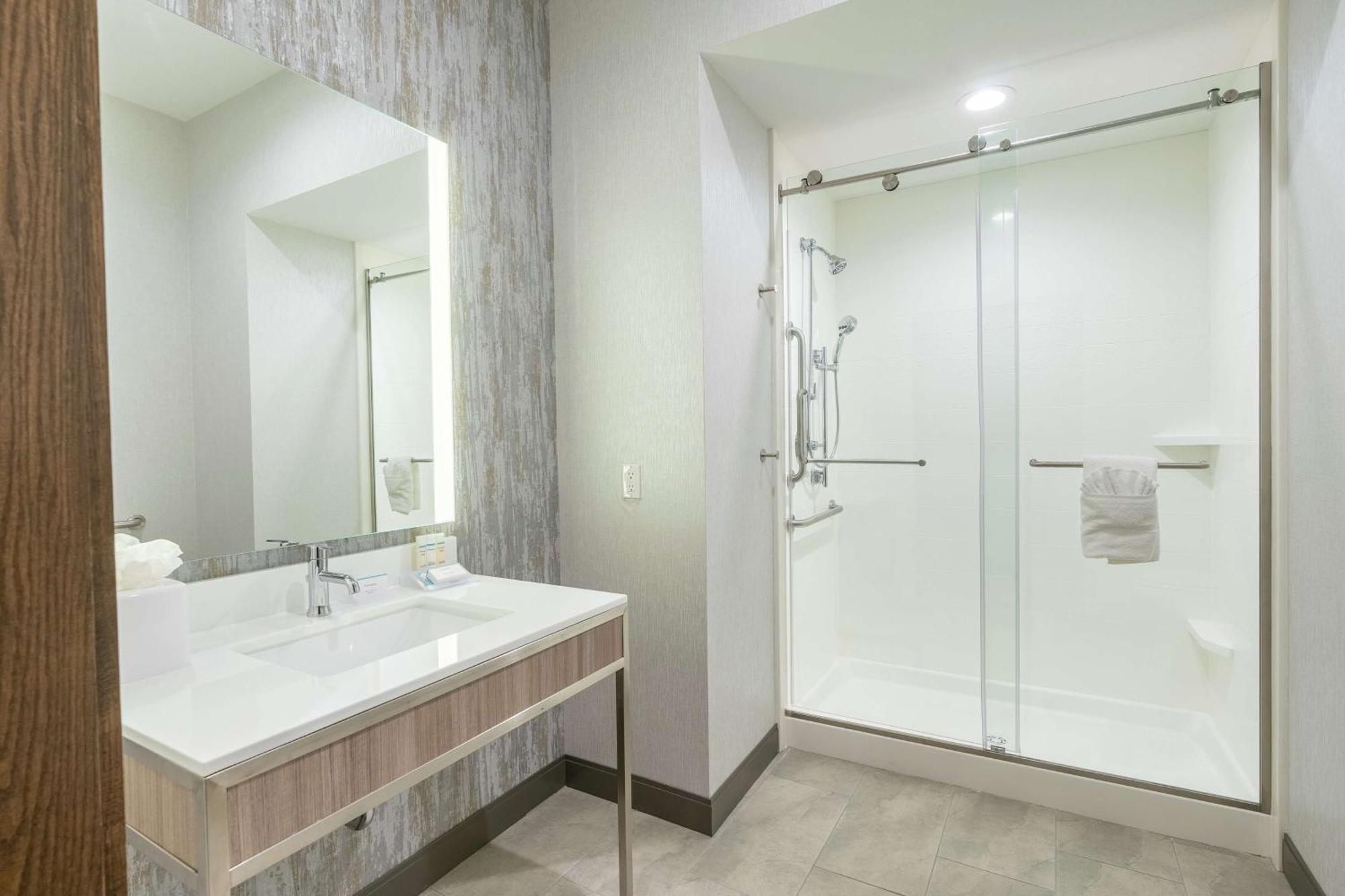 Hilton Garden Inn Wichita Downtown, Ks Екстер'єр фото